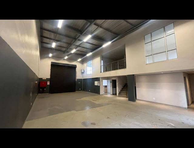 452M² WAREHOUSE TO LET IN SILVERTON